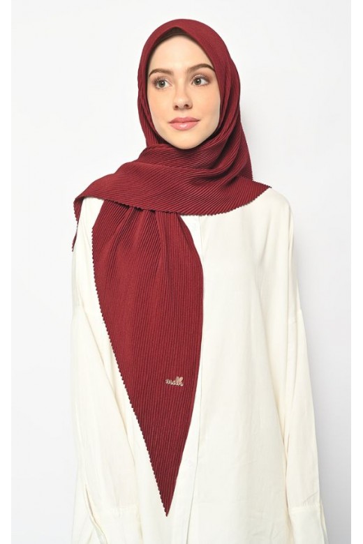 Suria Segitiga Instan Pleats Maroon